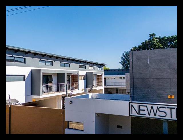 2 BEDROOM APARTMENT FOR SALE IN MENLO PARK